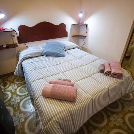 Il Leoncino Nocleg ze śniadaniem 4*