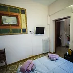 Couette-café Il Leoncino Rome