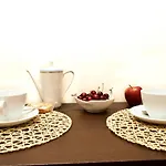 Couette-café Il Leoncino Rome